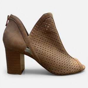 a.n.a Tiana Peep Toe Stacked bootie 10
